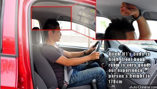 Riich M1’s body is high, front headroom is very good, our experience person’s height is 178cm