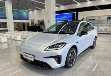 AION RT Electric Sedan Hits the Market, Starting at 119,800 Yuan