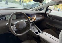 Arcfox Wendao V9 Luxury MPV Enters Pre-sale with Huawei Tech and Magnetorheological Suspension