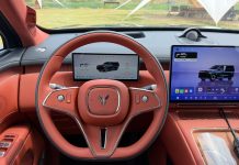 Voyah Taishan X8 Debuts: A Tech-Heavy 5-Seater SUV with Huawei Intelligence
